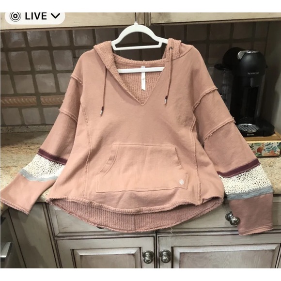 Free People Movement Dream Catcher Hoodie Sweatshirt Crochet Sleeve Coral 
New - Picture 4 of 5
